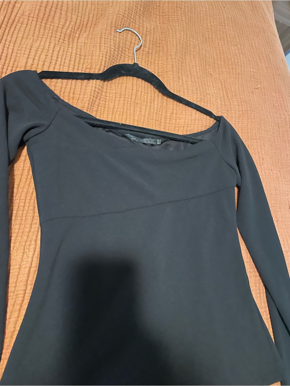 Zara Black Off-Shoulder Long-Sleeve Top